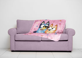 Jay Franco 40x50 inch throw ideal for couch snuggling and bed layering.