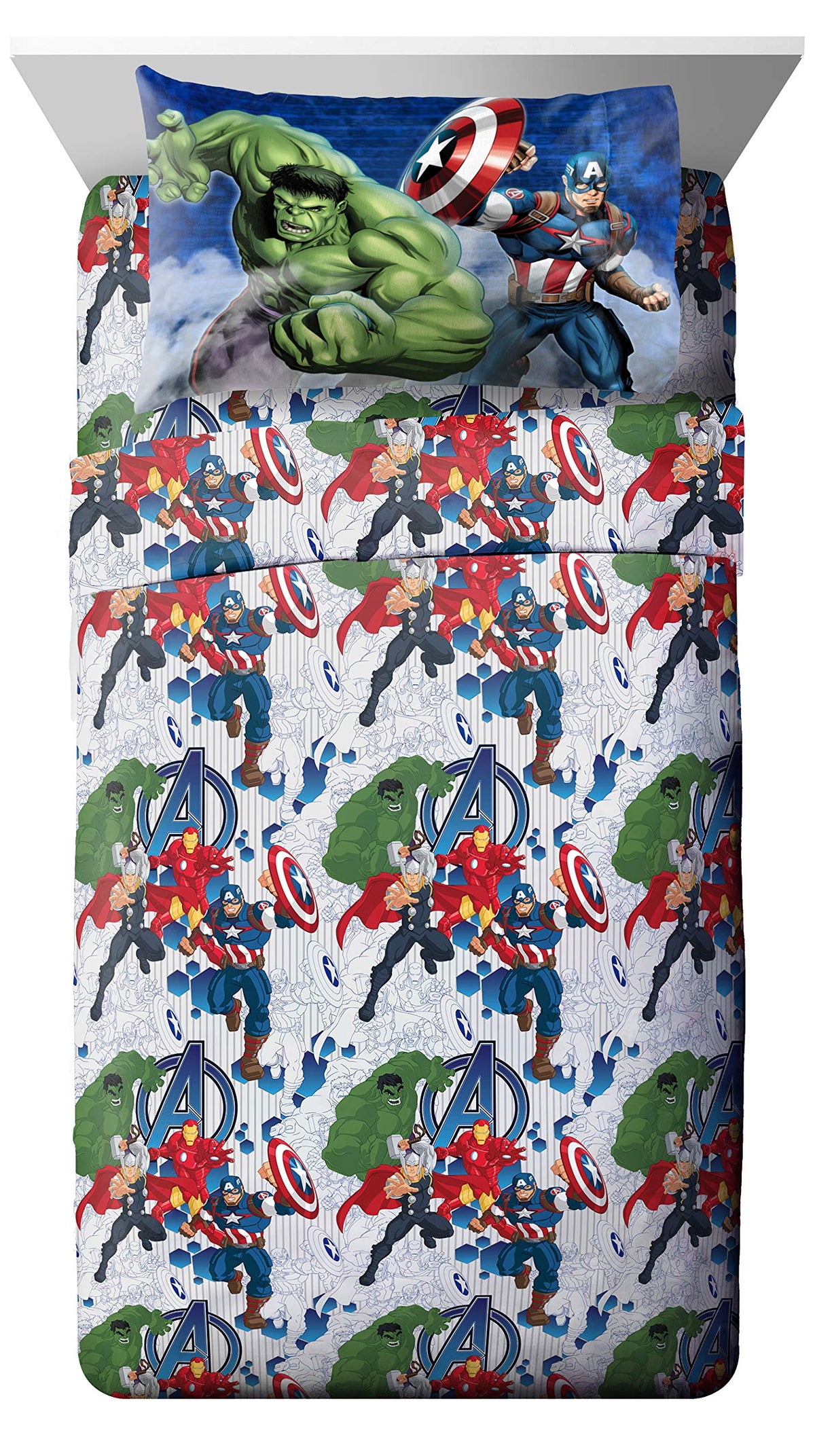 Jay Franco Iron Man graphic accent adds dynamic color to bedtime décor.
