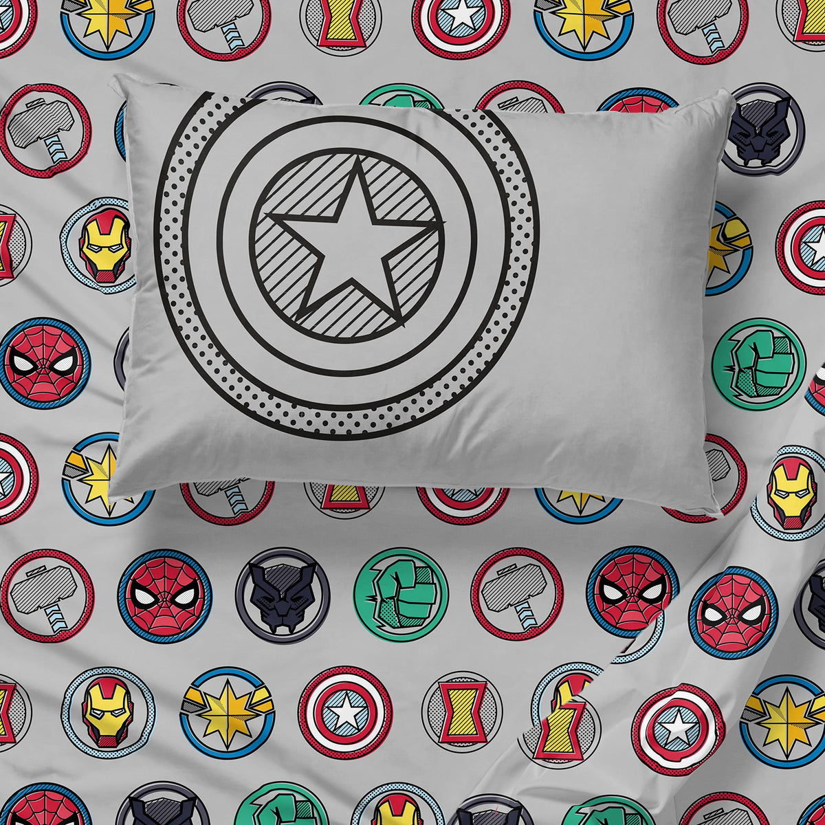 Jay Franco Avengers Pop twin sham completes the coordinated look.