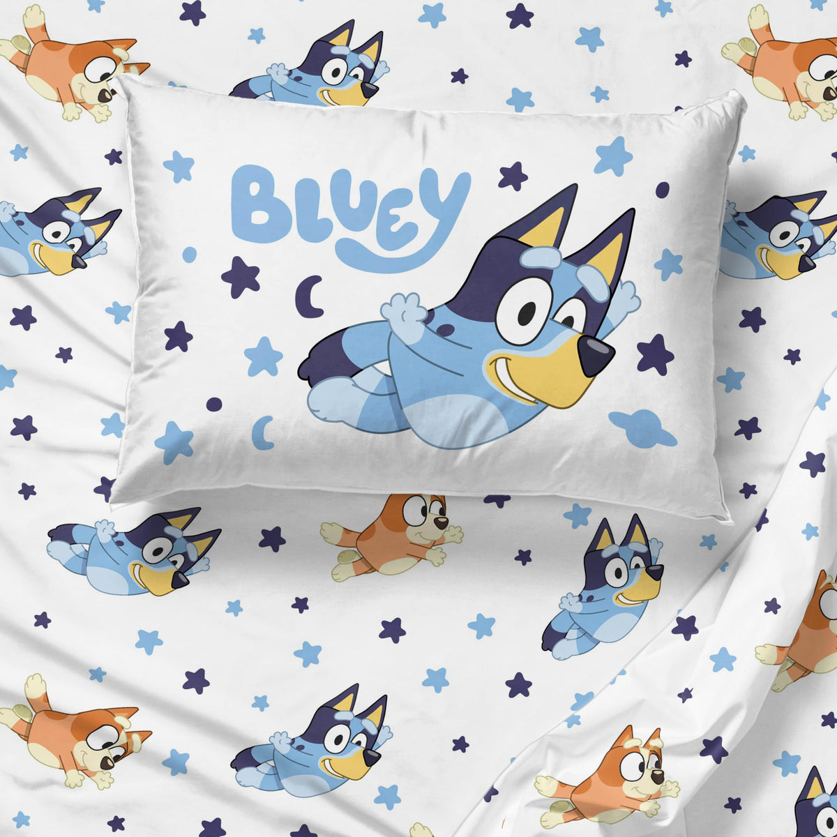Jay Franco Bluey Bingo bedroom scene with stars and clouds for cozy sleep.