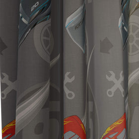 Machine washable polyester microfiber keeps colors vibrant after multiple washes