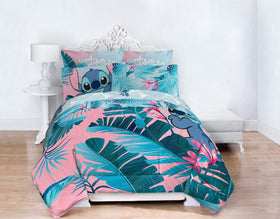 Jay Franco Disney bedroom styling inspires cheerful kid friendly décor.