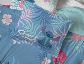 Jay Franco Disney Lilo & Stitch reversible design two looks in one