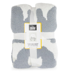 Jay Franco Disney blanket makes a cozy gift for fans of all ages.