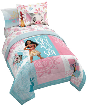 Jay Franco Moana twin comforter close-up shows soft microfiber texture and fade resistance