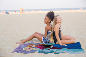 Jay Franco towel features 100% cotton terry for soft touch and durable use.