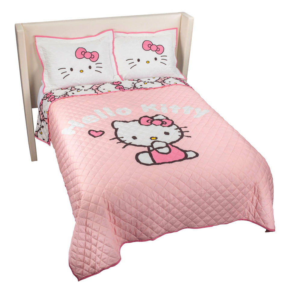 Jay Franco Hello Kitty quilt in full/queen size 81x86 for cozy decorative bedding