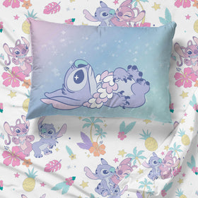 Jay Franco Lilo & Stitch easy care washing preserves vibrant colors