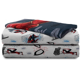 Jay Franco Marvel collection image with coordinating items for themed rooms