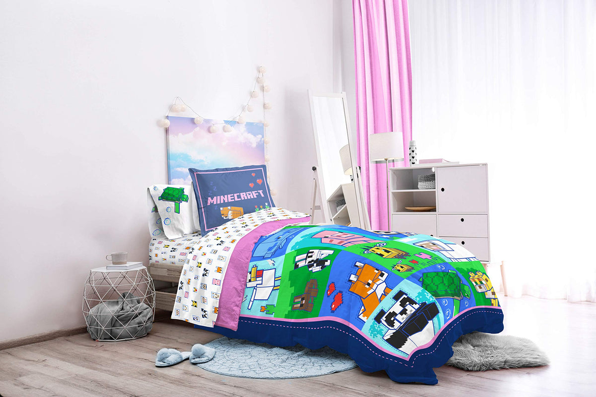 Jay Franco Minecraft Animal Patch room decor image showcases coordinated design