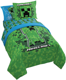 Jay Franco Minecraft Creeper comforter with bright design for imaginative nights