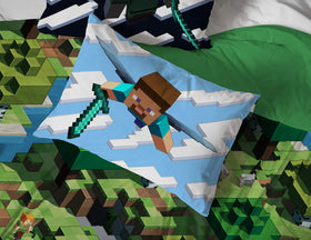 Jay Franco Minecraft Daytime comforter close-up shows fade-resistant colors.