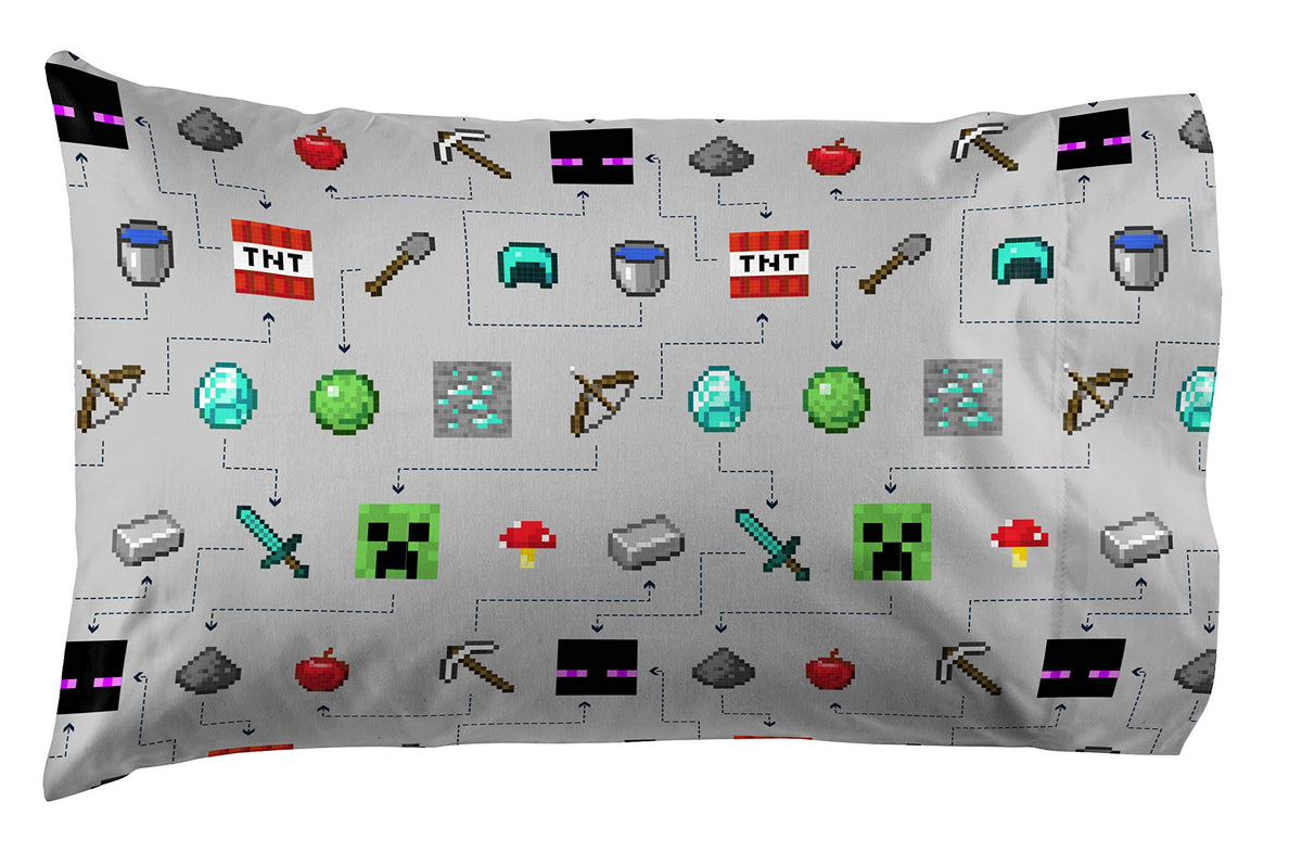 Jay Franco Minecraft flat sheet 81x96 offering roomy coverage