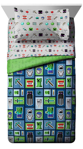 Jay Franco Minecraft Monster Hunters fitted sheet showcases vibrant characters for cozy sleep.