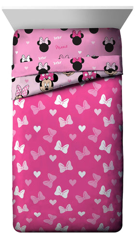 Jay Franco Minnie Mouse flat sheet coordinates for restful sleep.