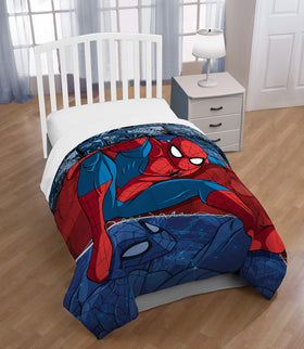 Jay Franco Spiderman comforter reverse graphic offers versatile two-in-one room decor.