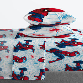 Jay Franco Spiderman flat sheet 90x102 displayed with coordinated bedding.