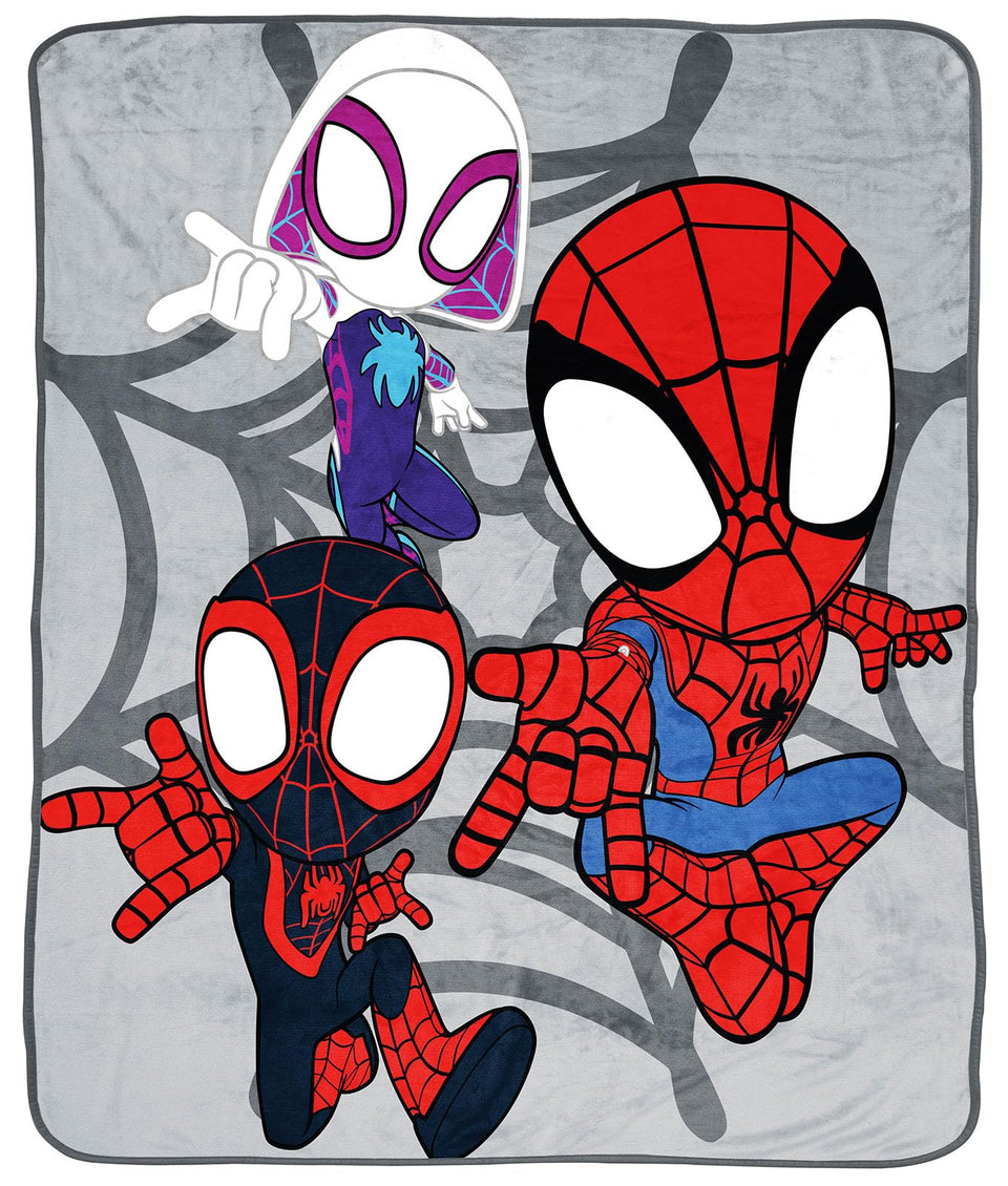 Jay Franco Spidey & His Amazing Friends plush throw for cozy kids' nights.