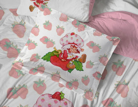 Jay Franco Strawberry Shortcake flat sheet adds color and breathable comfort.