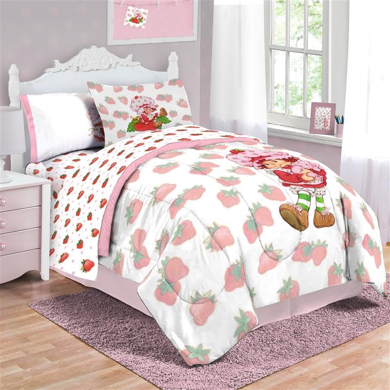Jay Franco Strawberry Shortcake pillowcase and sham set adds bedtime charm.