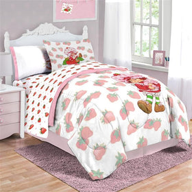 Jay Franco Strawberry Shortcake pillowcase and sham set adds bedtime charm.