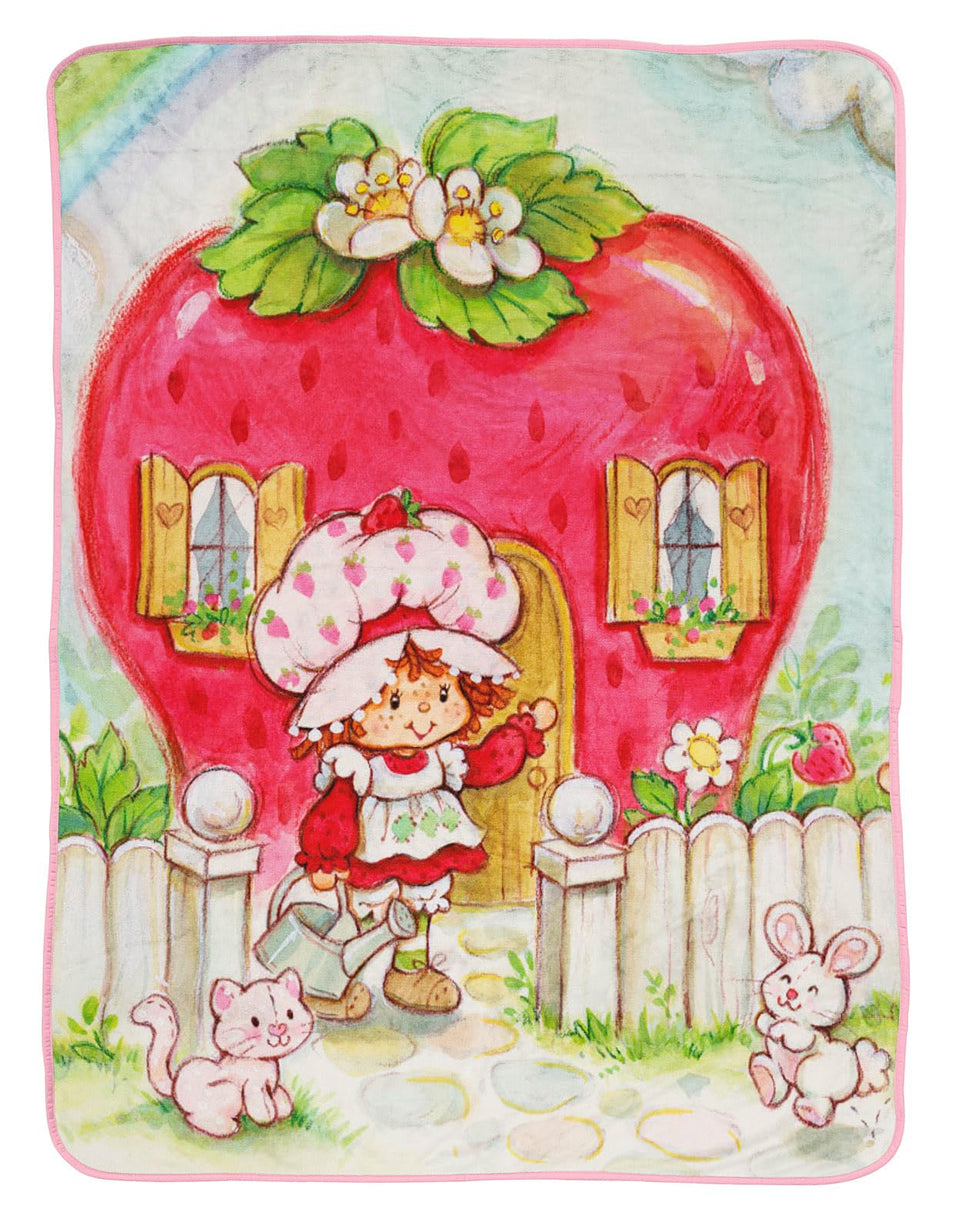 Jay Franco Strawberry Shortcake plush throw, front view, ideal for cozy couch cuddles.