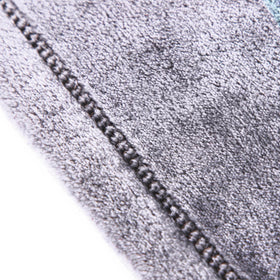 Jay Franco ultra-soft microfiber fleece blanket delivers lightweight warmth.