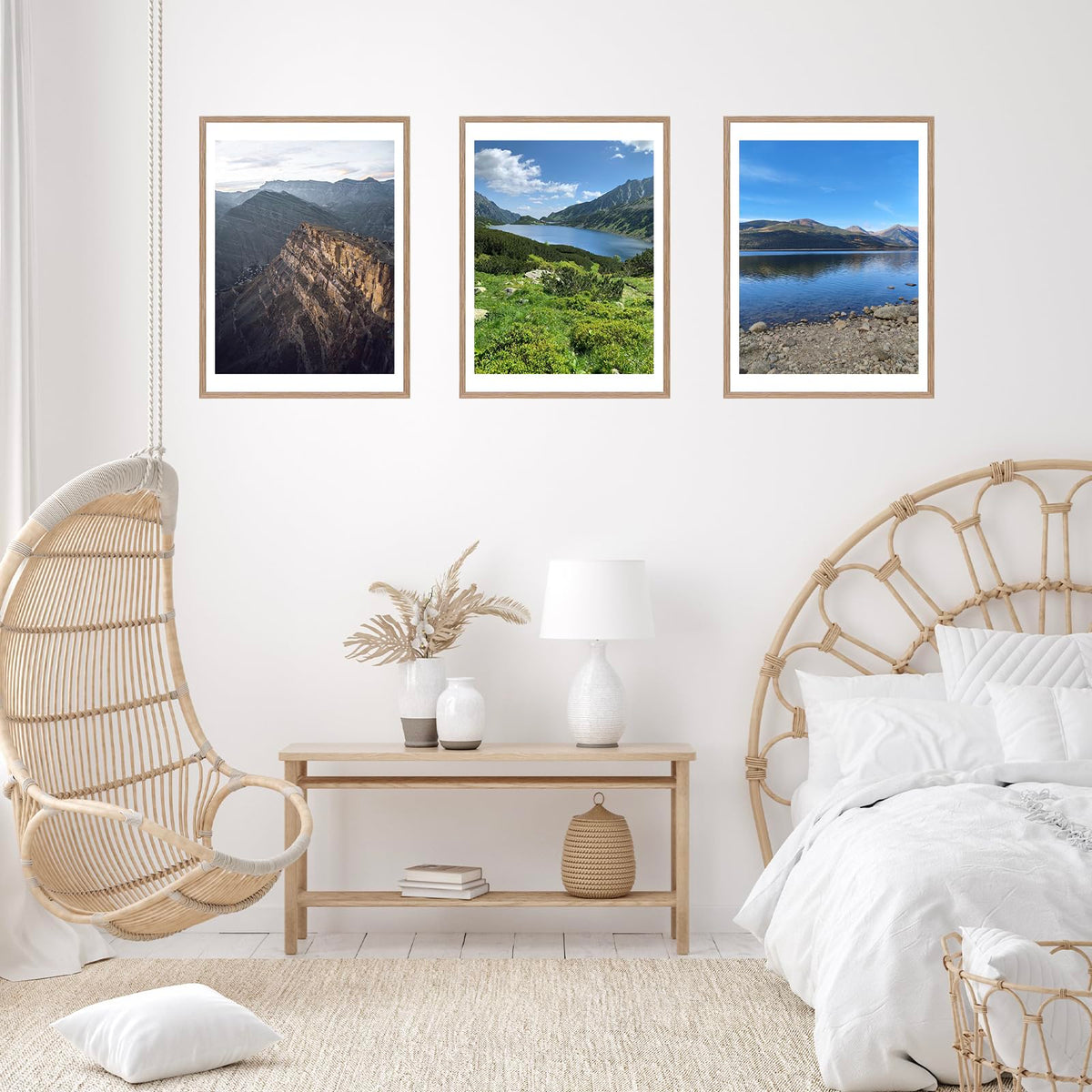 JCJMY two wall hooks support vertical or horizontal hanging.
