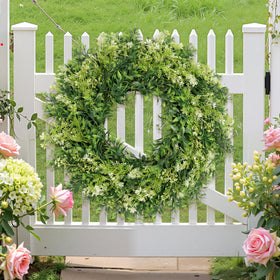 JDKPK wreath arrives tightly packed and unfolds easily for best display.