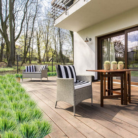 JEMONG dense-leaf artificial grass showcases lush texture for elegance.