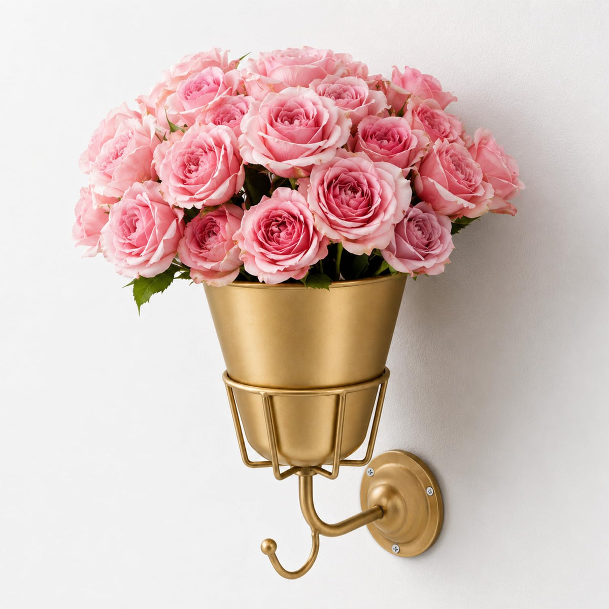 Jevuoyee Gold Wall Vase closeup highlights warm finish for cozy living spaces.