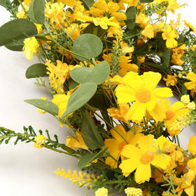 J'FLORU yellow daisy wreath adds bright indoor cheer and long-lasting seasonal charm.