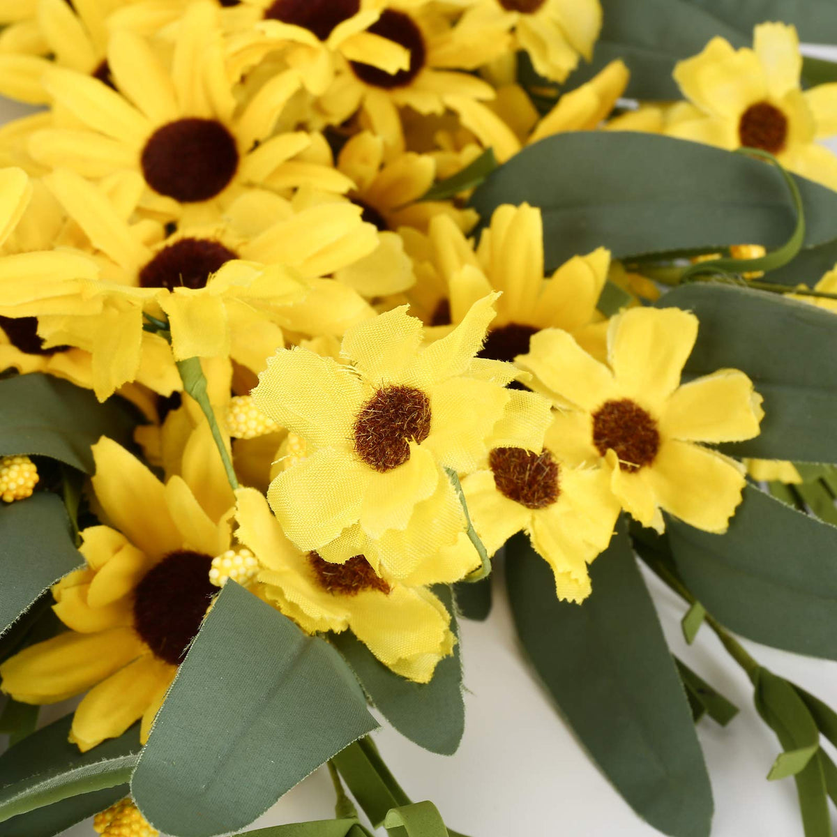 JINGHONG sunflower-daisy wreath on window, brightens space.