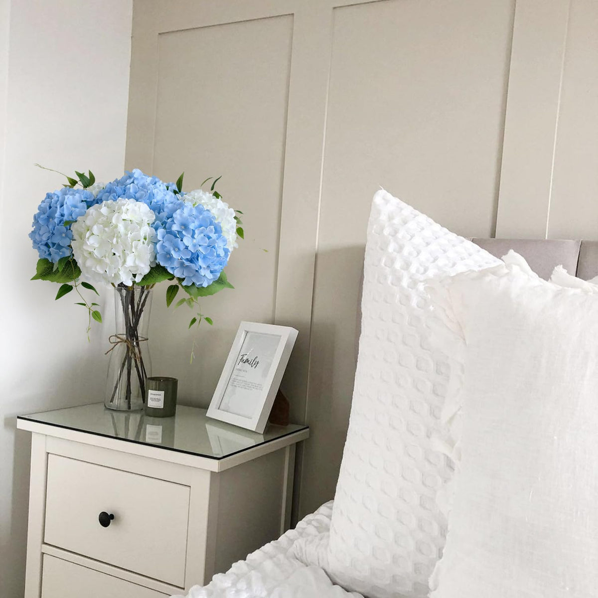 JINWOE blue hydrangea stems, adjustable length to fit your vase