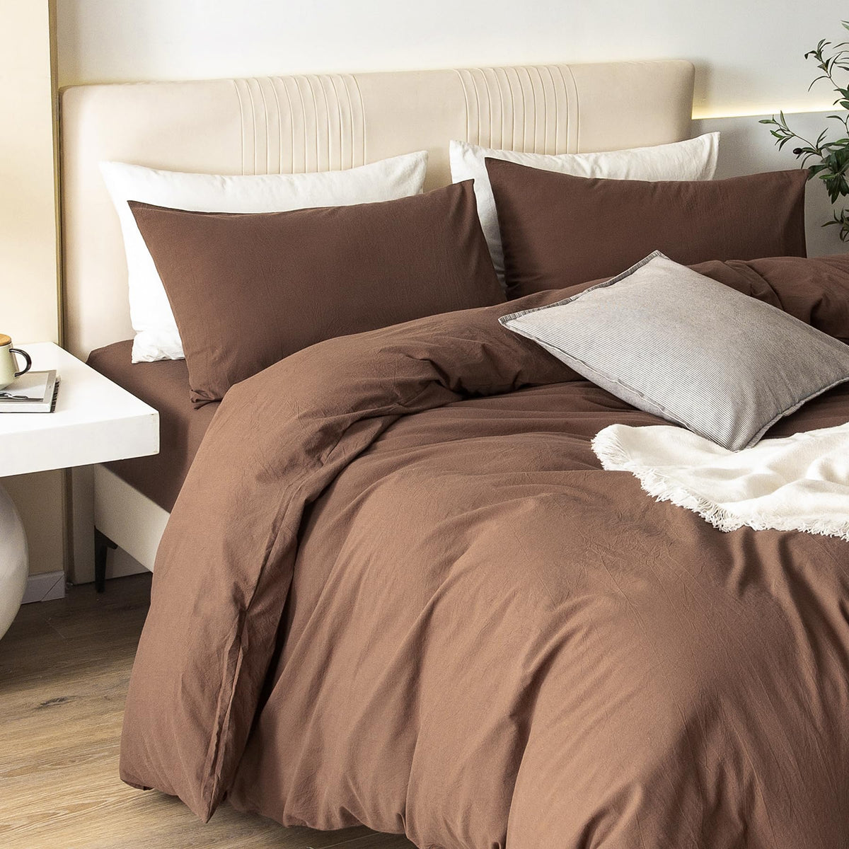 JIYUAN chocolate brown fabric close-up reveals rich color and durability.