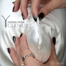 J JIMOO silk pillowcase supports hair and skin with low friction.