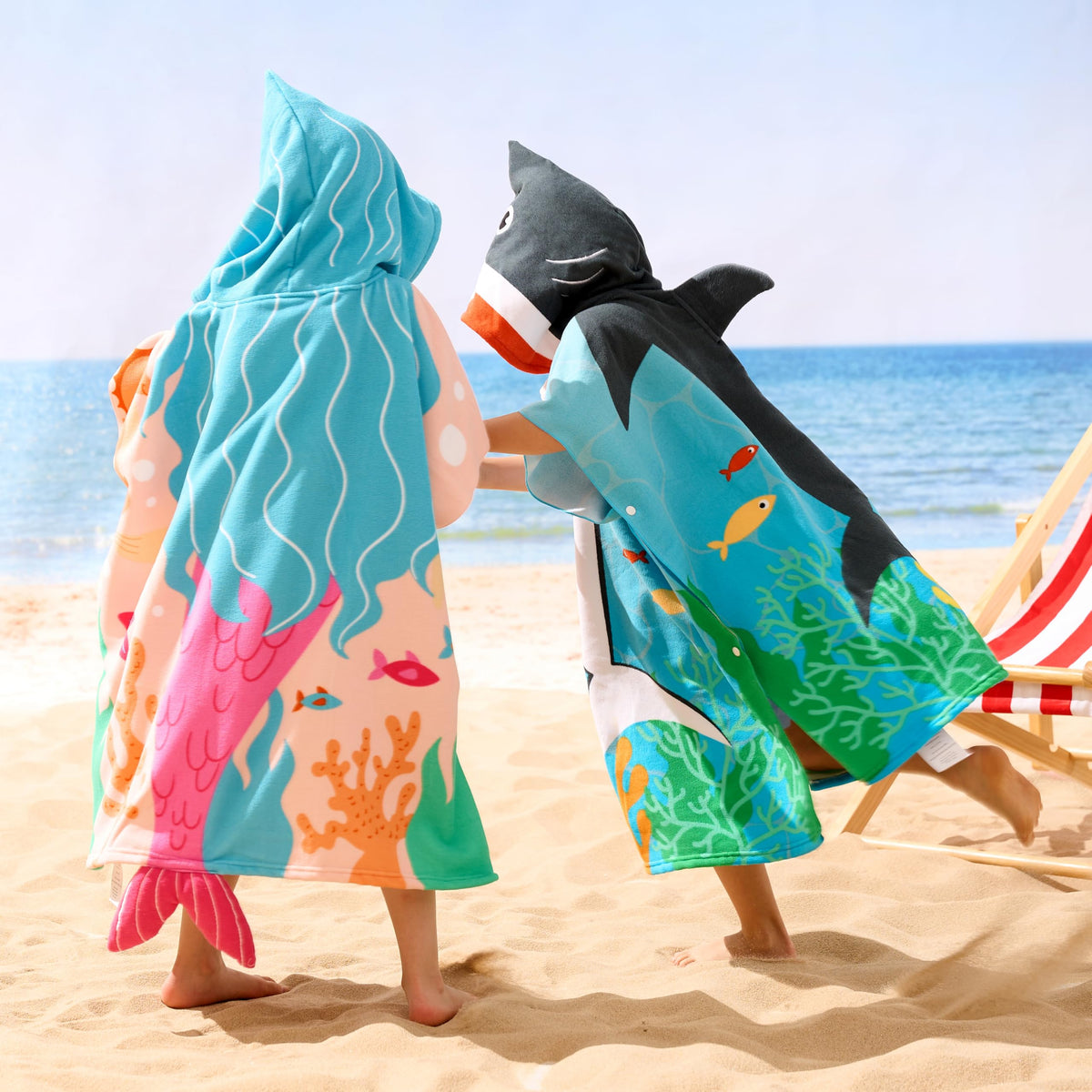 Terry lining in Joiedomi towel demonstrating moisture-wicking action