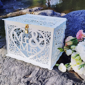 Jolik card box DIY assembly image highlighting easy setup for events.