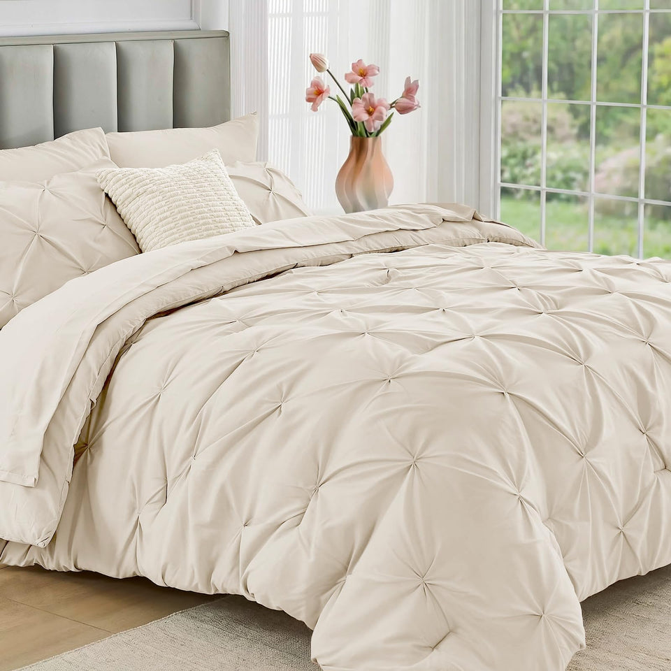 JOLLYVOGUE Queen comforter pintuck detail enlivens the bed with chic texture