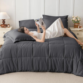 JOLLYVOGUE twin size bedding ensemble ready to use.