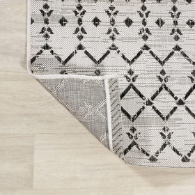 Jonathan Y low-pile, stain-resistant fibers offer easy spill cleanups.