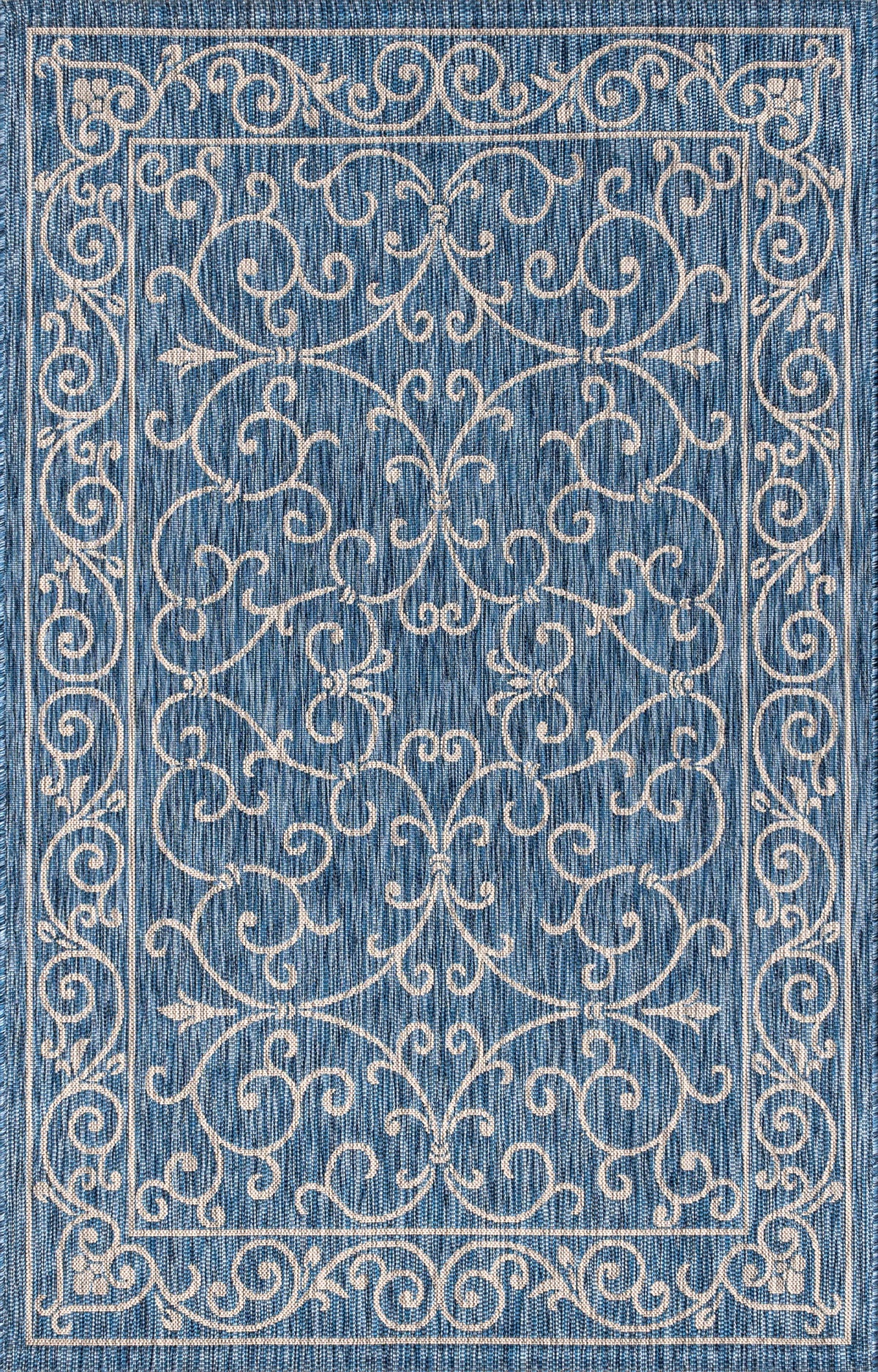 Jonathan Y machine-woven fibers stay in place for long-lasting shape and color.