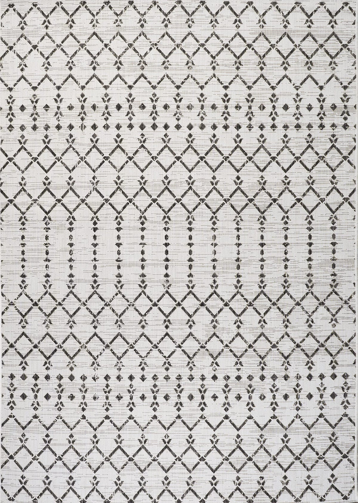 Jonathan Y Moroccan pattern texture adds boho-chic ambiance outdoors.