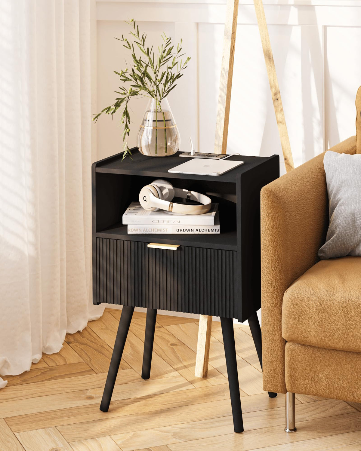 JOONEE versatile end table—suits living rooms or bedrooms with ease.