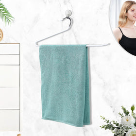 JOYBOS anti-sag open-ended hanger keeps garments evenly hung and accessible.