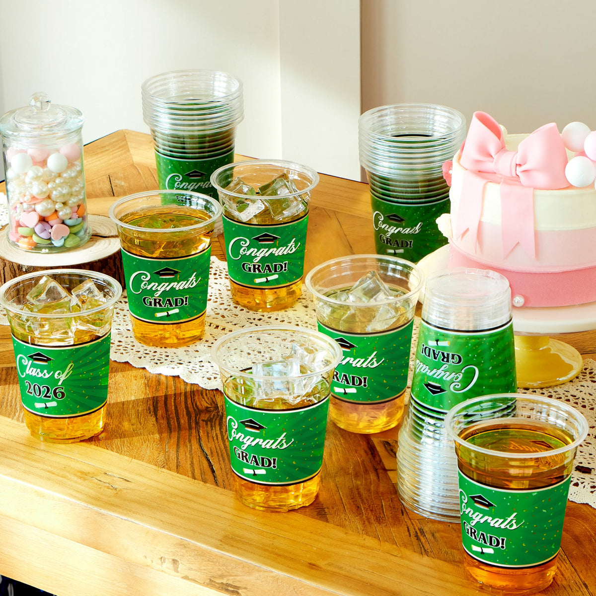 JOYIN green 16oz cups ideal for ceremonies and backyard celebrations with guests.