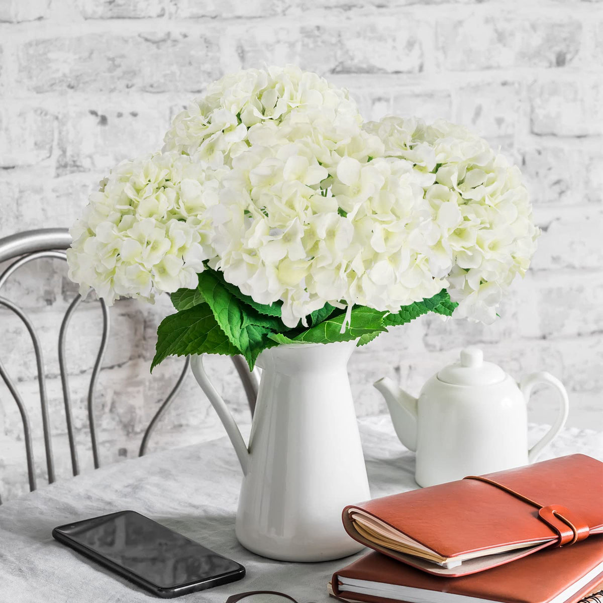 JPSOR hydrangea stems and heads for versatile bouquet styling