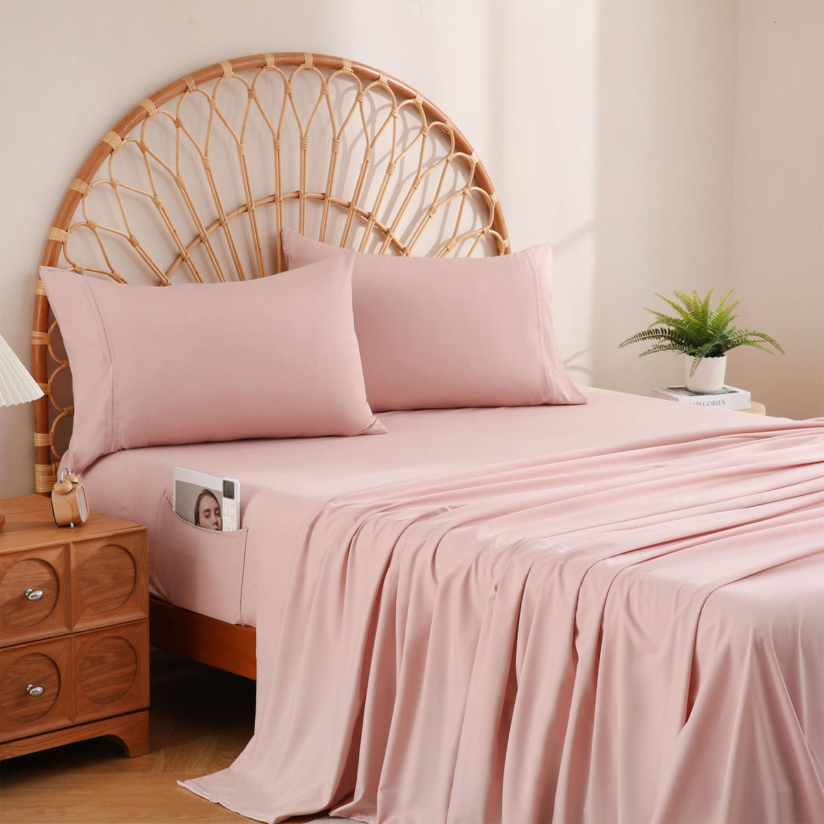 JSD Dusty Pink full sheet set with side pocket for convenient bedside storage.