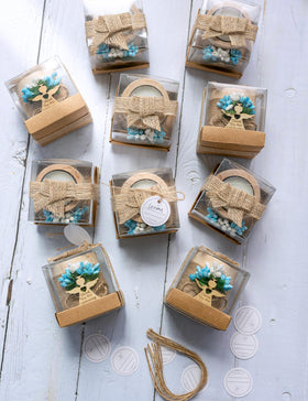 Ju's Favors handmade tealight holder close-up reveals natural wood texture.