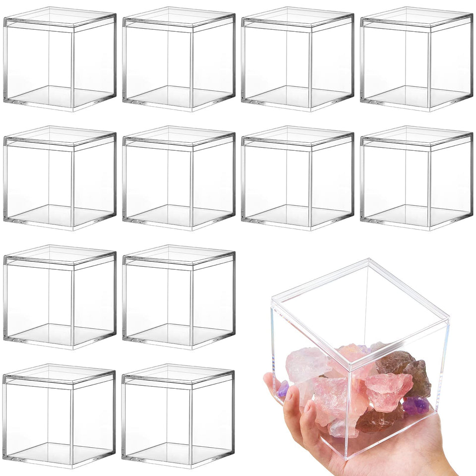 Juexica clear acrylic box with lid helps organize cosmetics and small treasures.